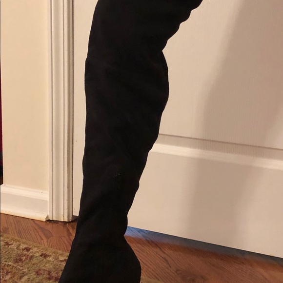 Lilana Over the knee boot - Picture 1 of 8